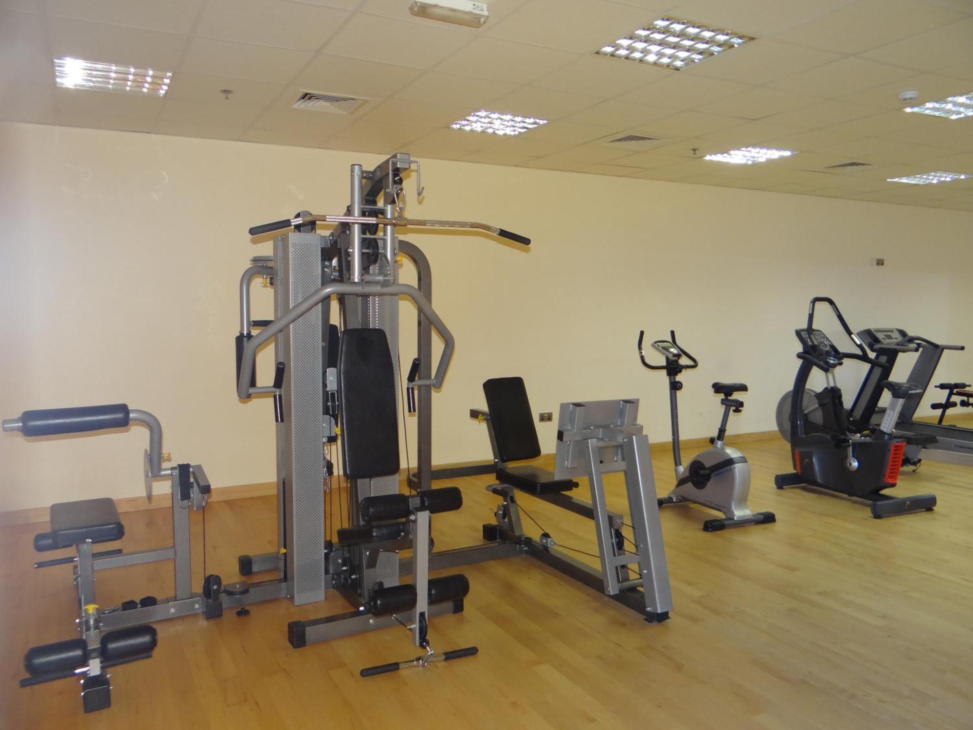 Huge Entire Apartment For Couples ,Families & Groups -Up To 5 Guests- With Free Pool, Steam & Sauna ,Jvc,Дубай Екстер'єр фото